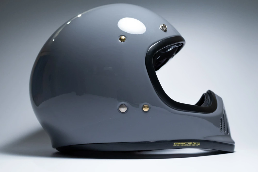 5つのデメリットに注意！SHOEI EX-ZEROの4年間長期レビュー | モノスクラム