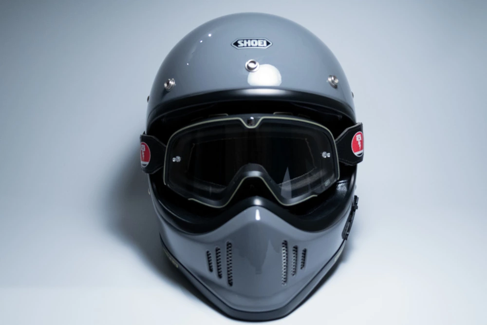5つのデメリットに注意！SHOEI EX-ZEROの4年間長期レビュー | モノスクラム