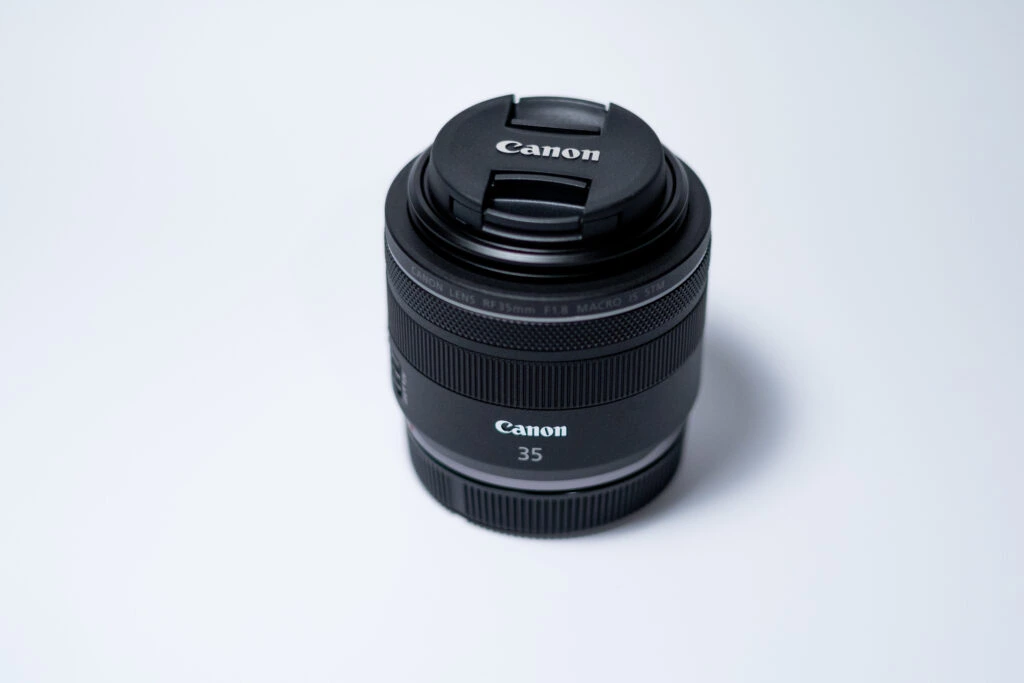 作例あり】RF35mm F1.8 マクロ IS STMレビュー | モノスクラム