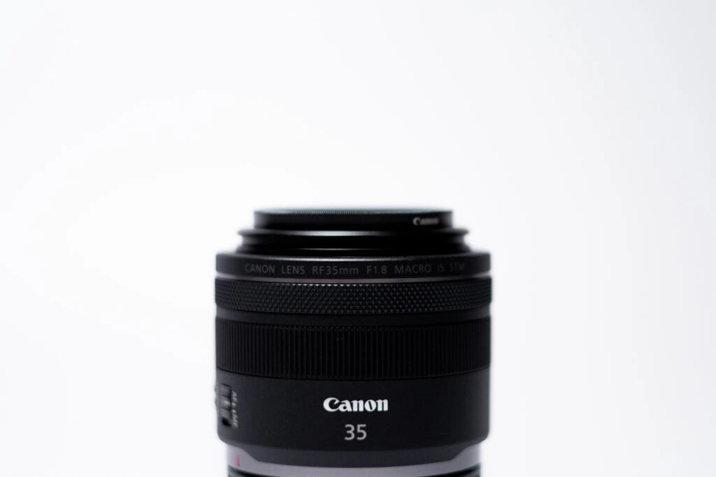 作例あり】RF35mm F1.8 マクロ IS STMレビュー | モノスクラム