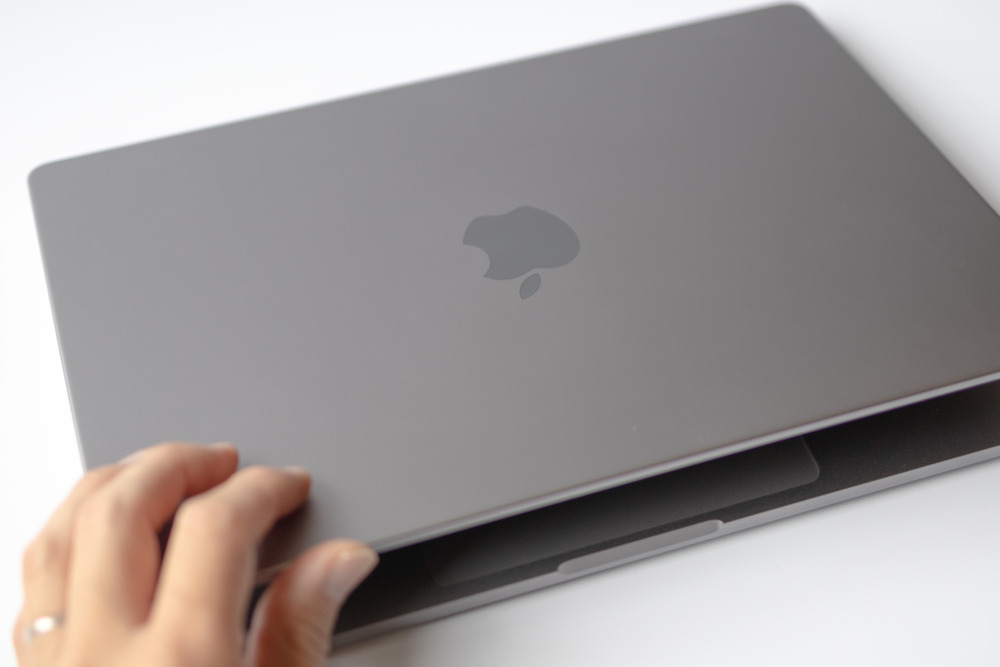 MacBook AirとProの違い