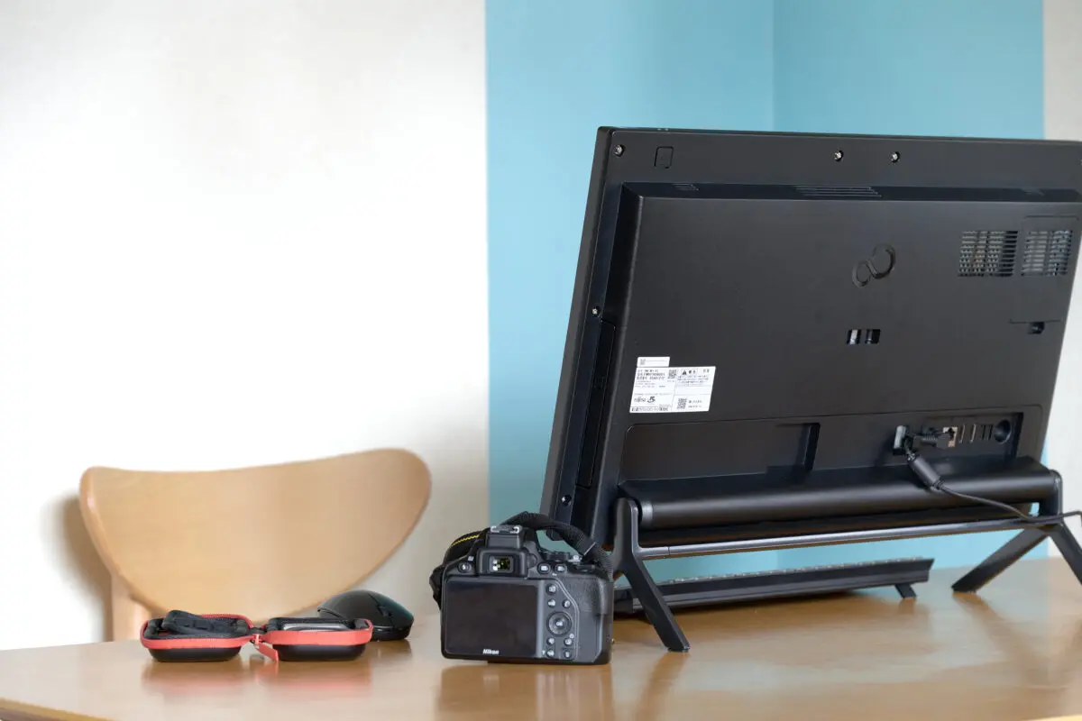 ジャンク品】FUJITSU FMV CZ-K1 2025年製 画面不良 富士通のパソコンが